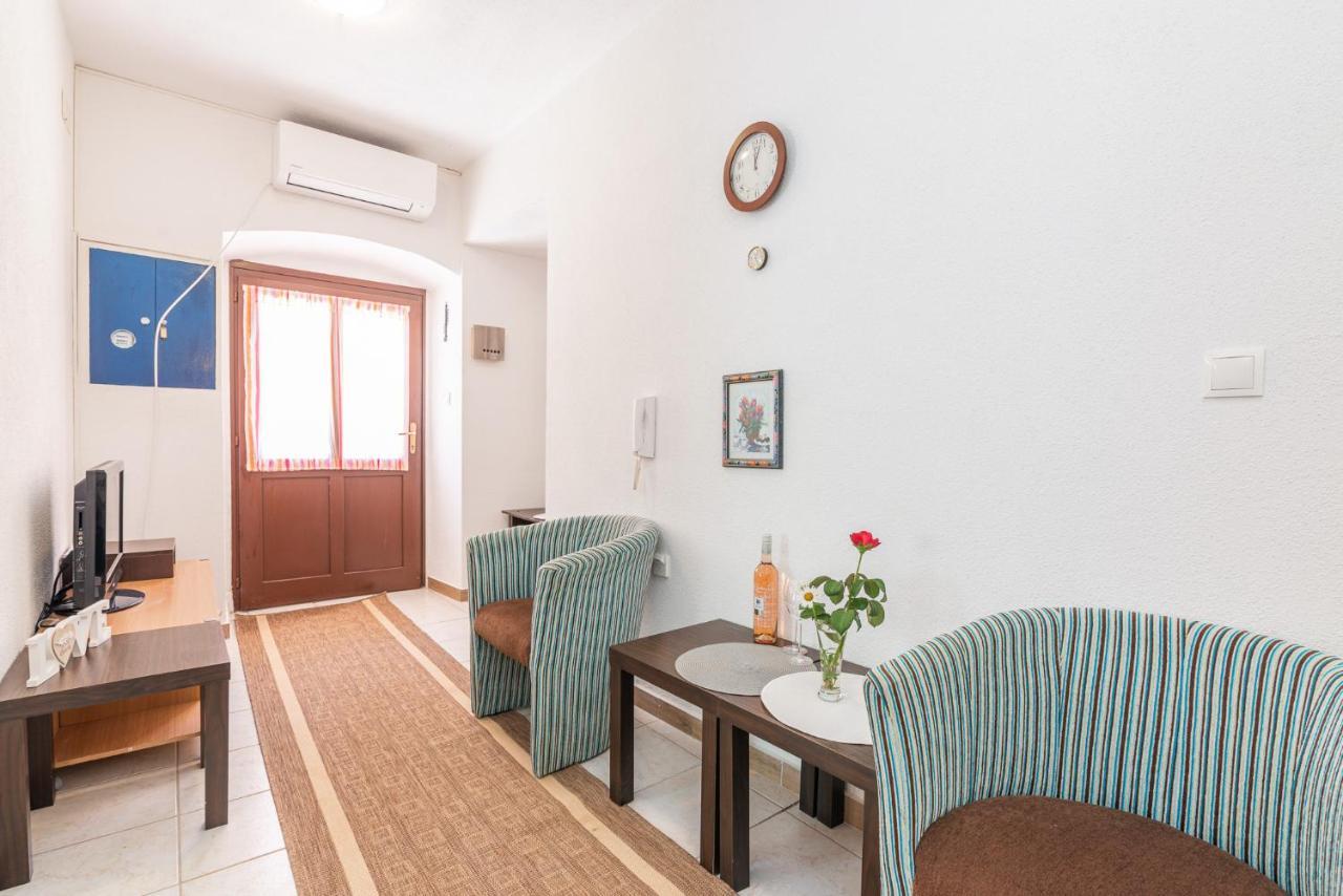 Apartman Knezevic Apartment Opric Exterior foto